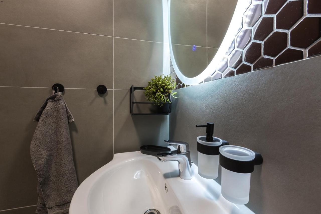 Apaca 30 Apartman **** 杰尔 外观 照片